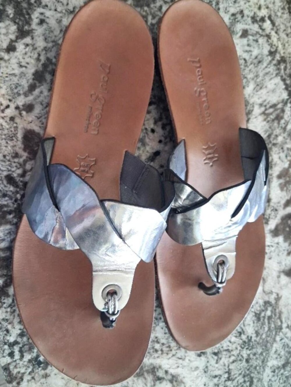 Paul Green women's silver thong slip on leather sandals. Size 8USA/6UK